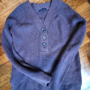 Denver Hayes v-neck pullover sweater, cozy and comfy, classic